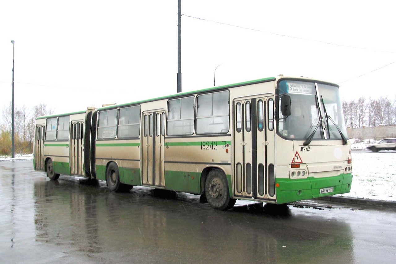 Москва, Ikarus 280.33M № 18242