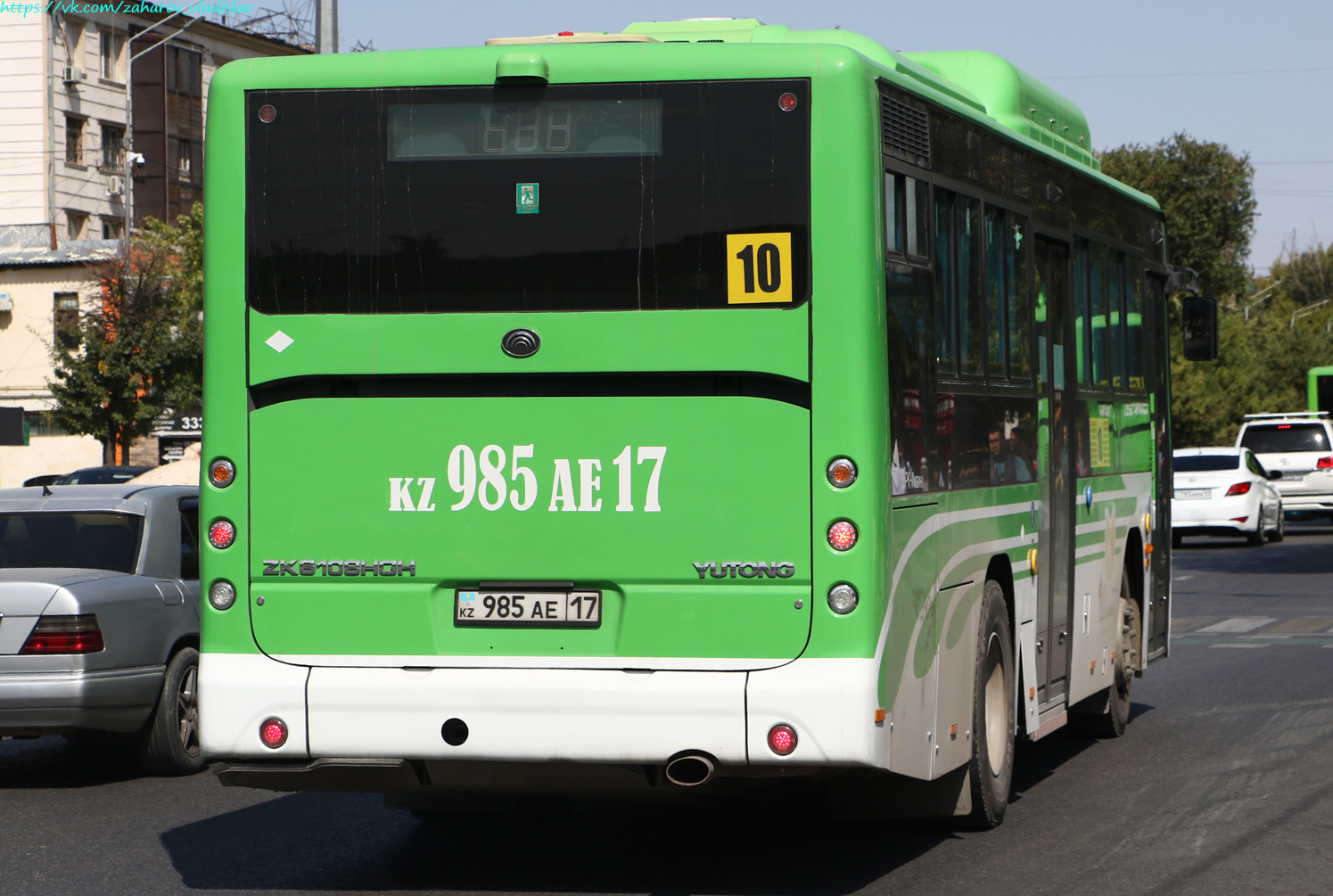 Shymkent, Yutong ZK6108HGH (SaryarkaAvtoProm) č. 985 AE 17