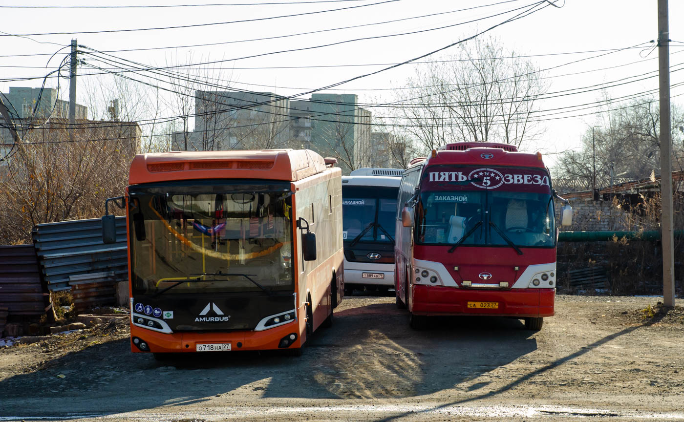 Хабаровский край, Volgabus-5270.GH № О 718 НА 27; Хабаровский край, Daewoo BH119H Royal Special № СА 023 27