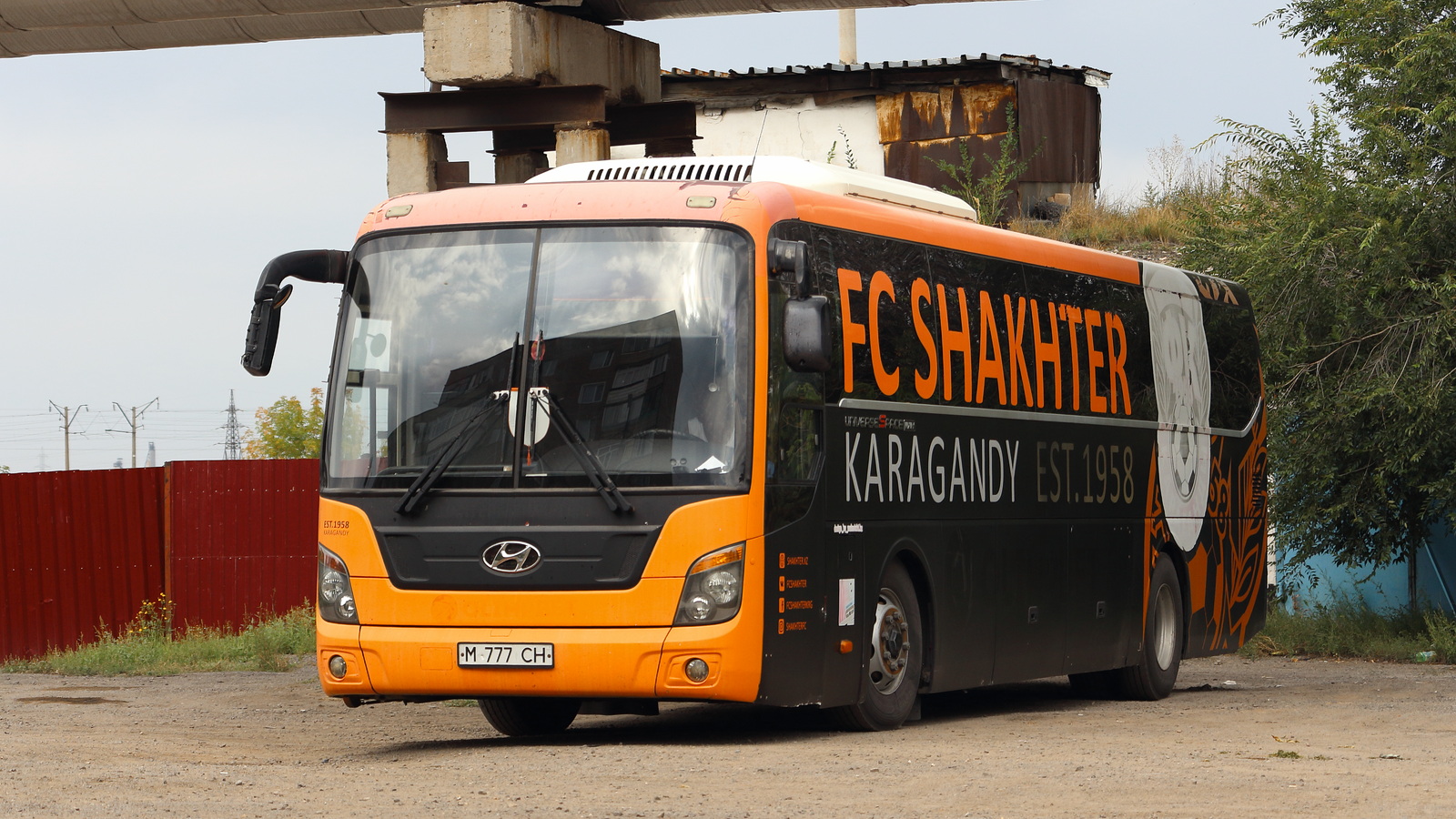 Карагандинская область, Hyundai Universe Space Luxury № M 777 CH