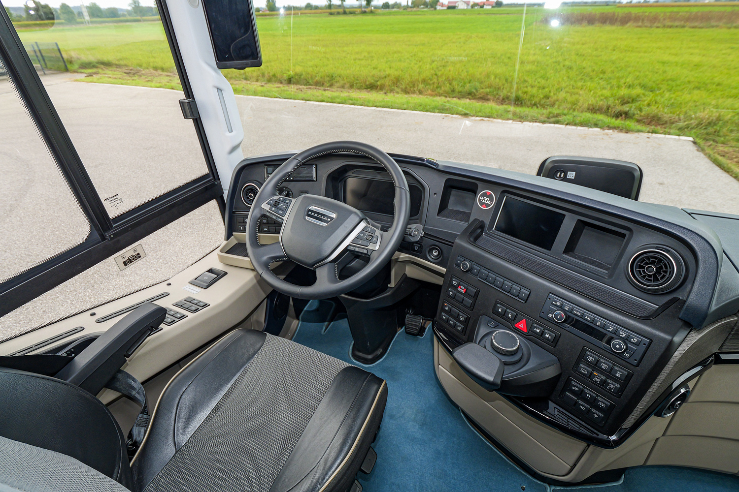 Бавария, Neoplan P06 N1222/3L Skyliner L № [P062490]