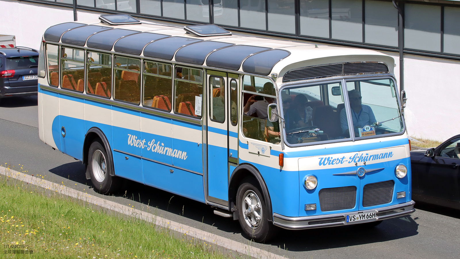 Баден-Вюртемберг, Frech-Hoch (FHS) № VS-YM 66H; Северный Рейн-Вестфалия &mdash; 130 лет с запуска первого в мире автобусного маршрута