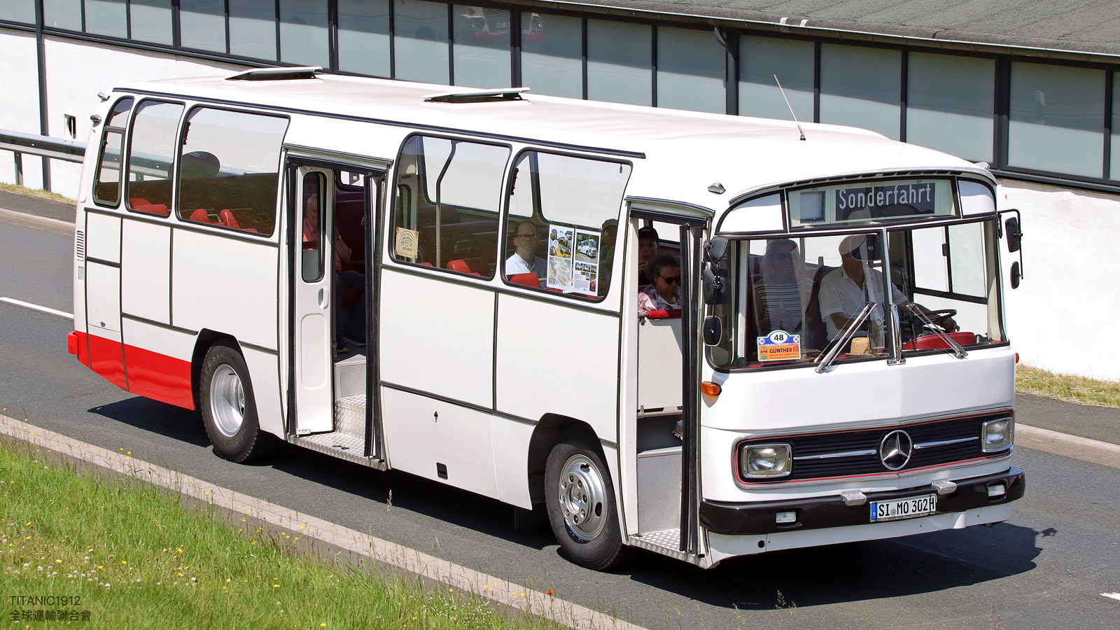 Северный Рейн-Вестфалия, Mercedes-Benz O302-11RSth № SI-MO 302H; Северный Рейн-Вестфалия &mdash; 130 лет с запуска первого в мире автобусного маршрута