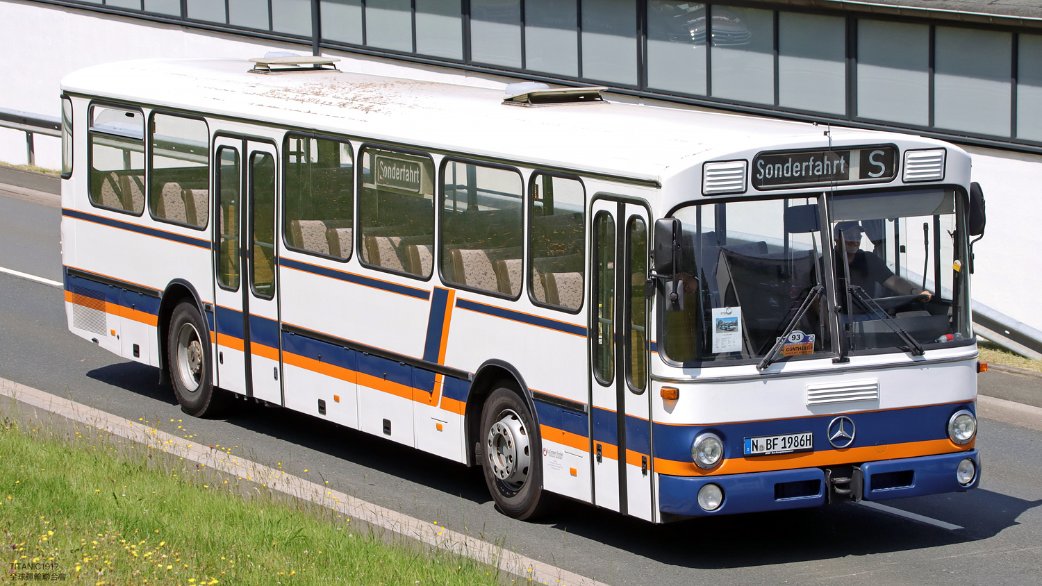 Бавария, Mercedes-Benz O307 № N-BF 1986H; Северный Рейн-Вестфалия &mdash; 130 лет с запуска первого в мире автобусного маршрута