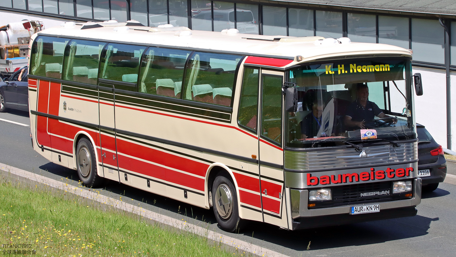 Нижняя Саксония, Neoplan N216H Jetliner № AUR-KN 9H; Северный Рейн-Вестфалия &mdash; 130 лет с запуска первого в мире автобусного маршрута