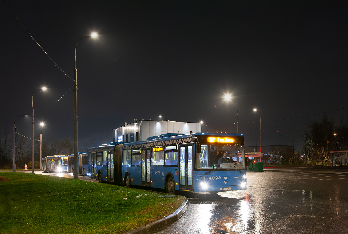 Moskva, LiAZ-6213.65 č. 191183