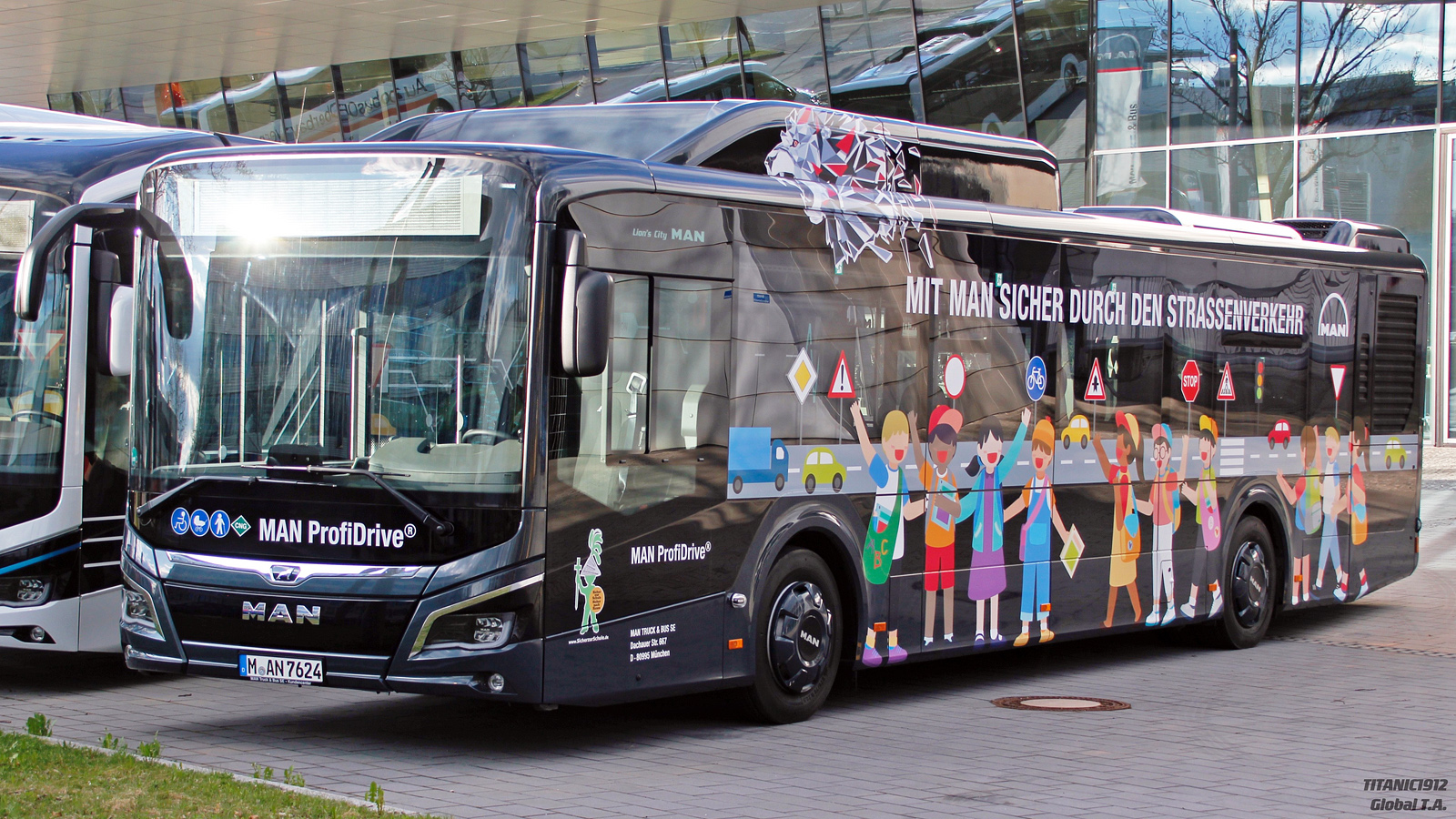 Бавария, MAN 12C Lion's City 12 G NL320 EfficientHybrid № M-AN 7624
