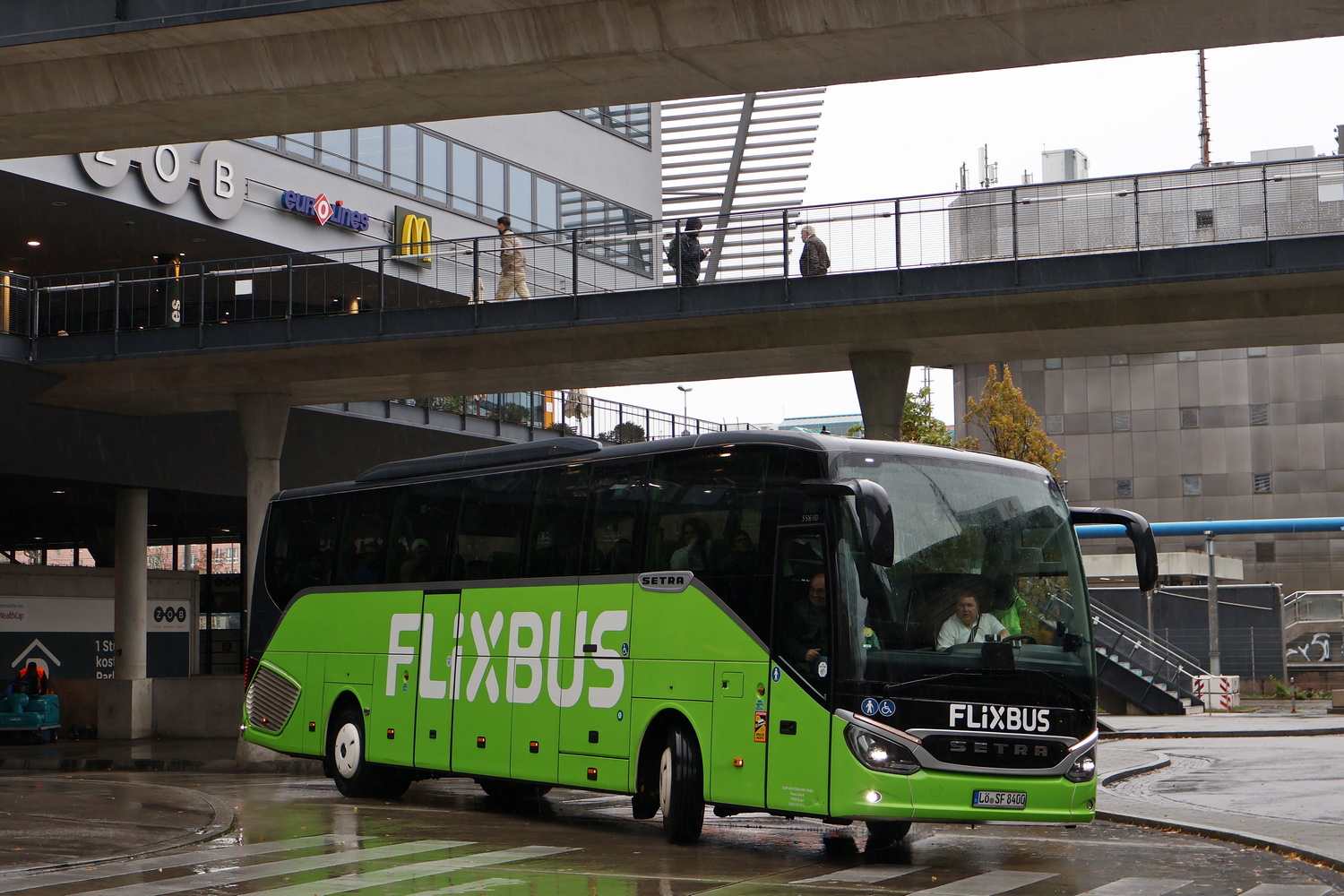 Баден-Вюртемберг, Setra S516HD/2 facelift № LÖ-SF 8400