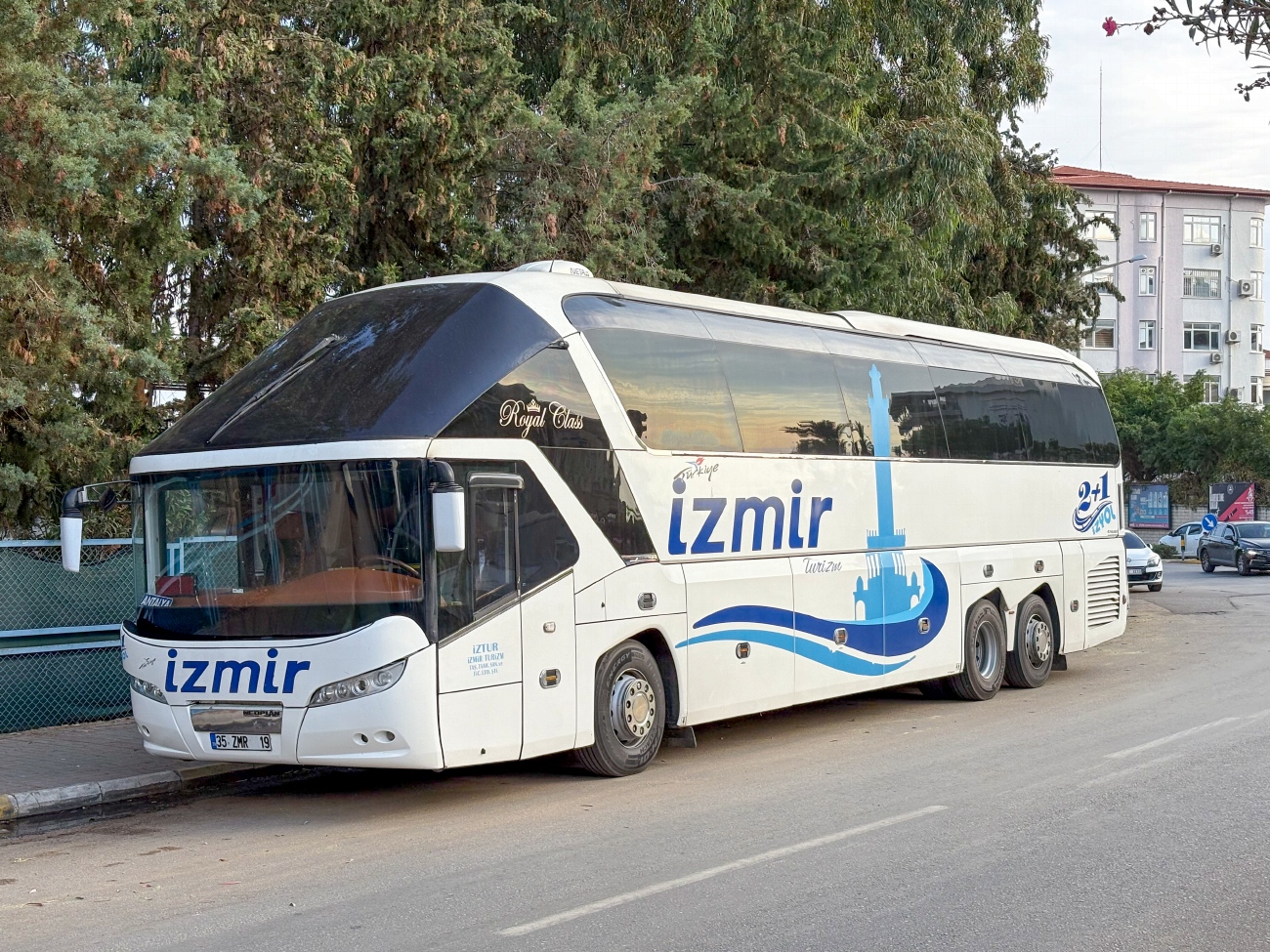 Турция, Neoplan P12 N5218/3SHDL Starliner L № 35 ZMR 19