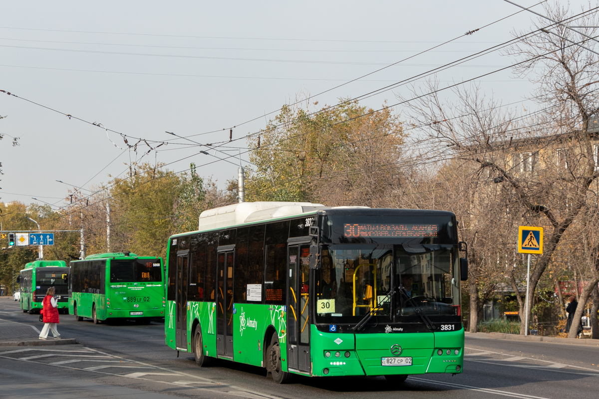 Almaty, Golden Dragon XML6125CN (Hyundai Trans Auto) č. 3831