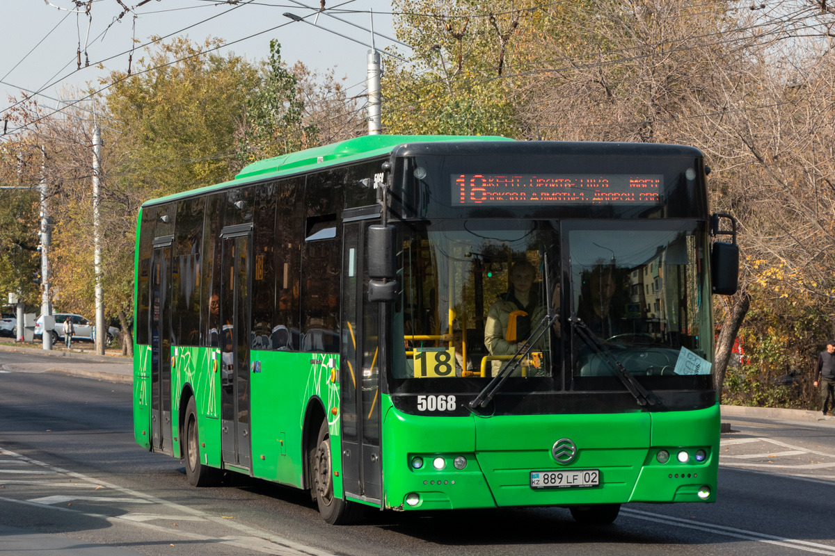 Almaty, Golden Dragon XML6125CR č. 5068
