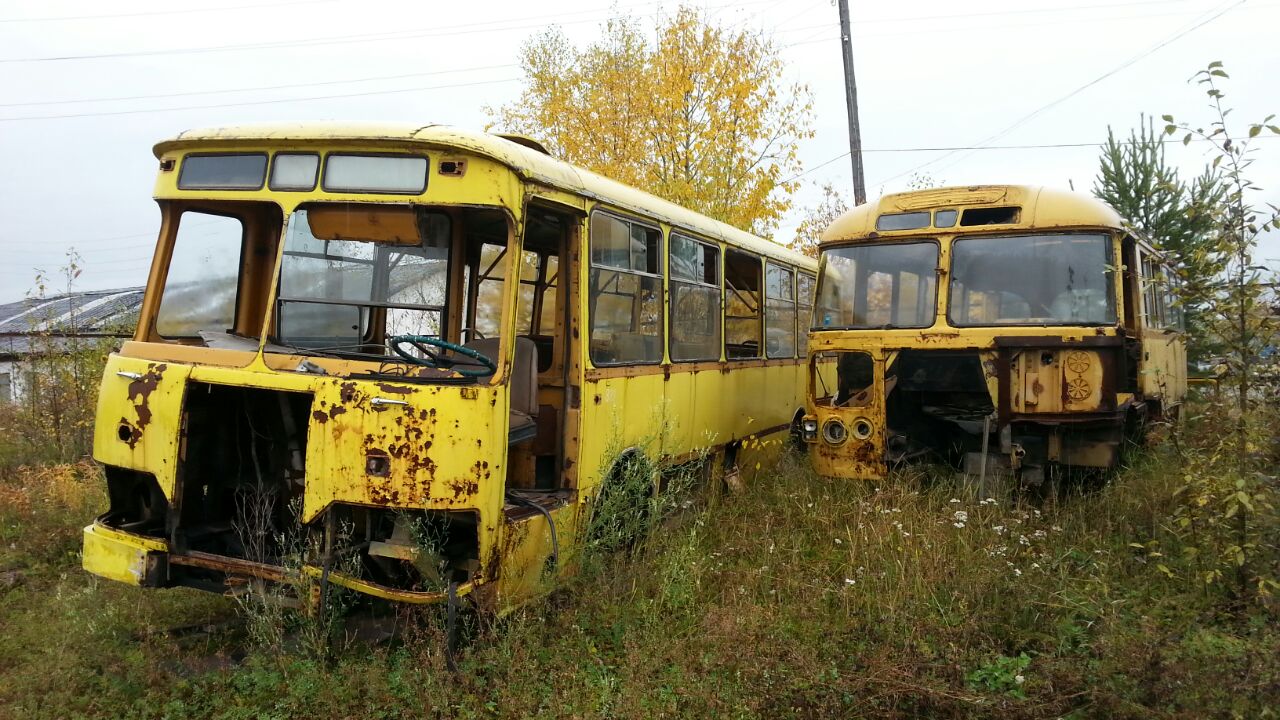 Саха (Якутия), ЛиАЗ-677М № 820; Саха (Якутия), ПАЗ-672М № М 429 ВВ 14