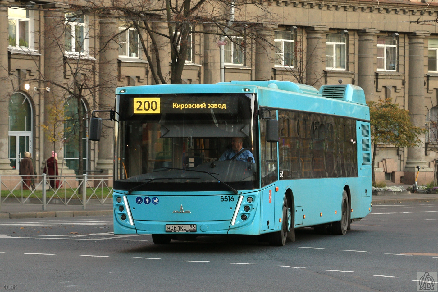 Petrohrad, MAZ-203.047 č. 5516