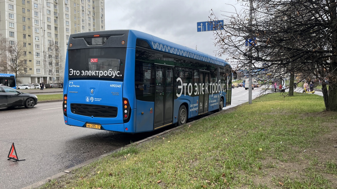 Москва, КАМАЗ-6282 № 490140