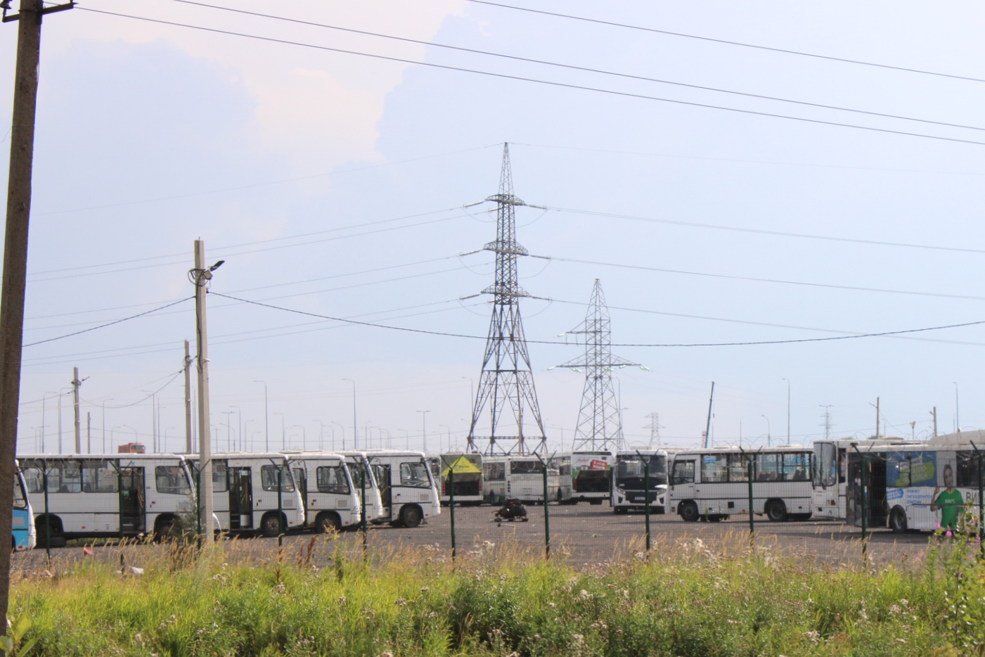 Санкт-Петербург, ПАЗ-320402-05 № 9183; Санкт-Петербург, ПАЗ-320405-04 "Vector Next" № 9903; Санкт-Петербург — Автобусные парки и стоянки